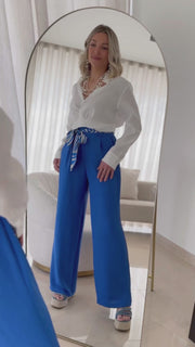 Le pantalon Agnessa bleu roi