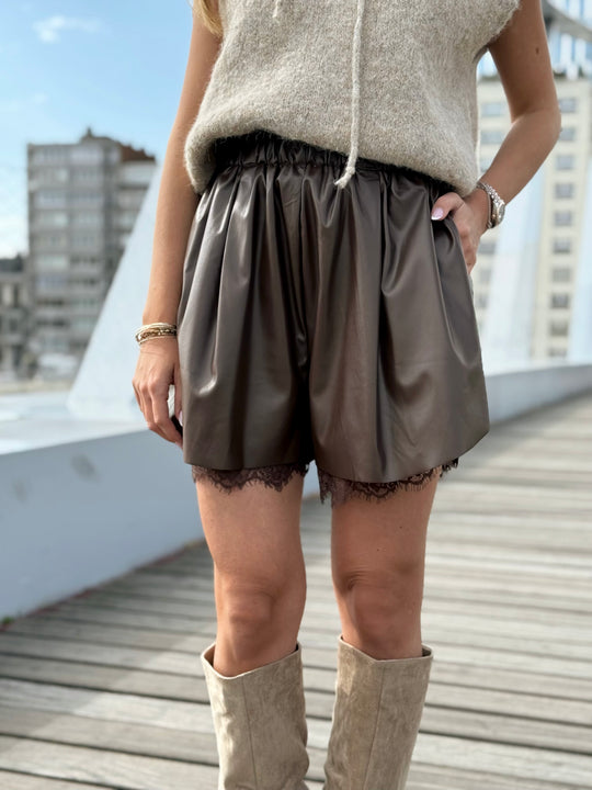 Le short Inna