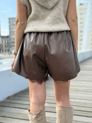 Le short Inna