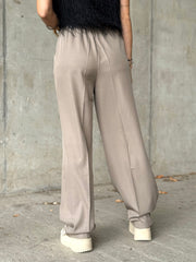 Le pantalon Evi taupe