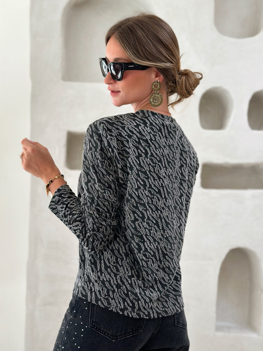 Le pull Nihale noir-Gualap