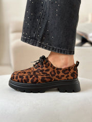 Les chaussures Odette leopard - Gualap