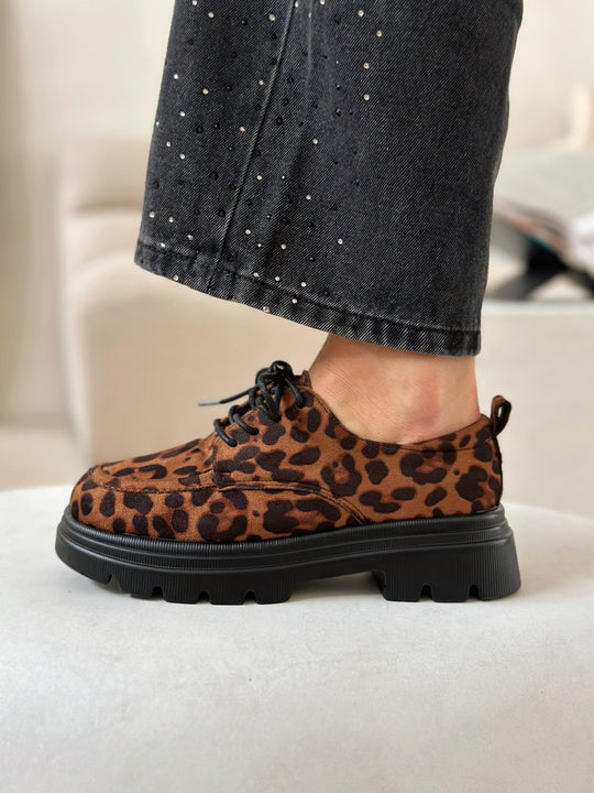 Les chaussures Odette leopard-Gualap