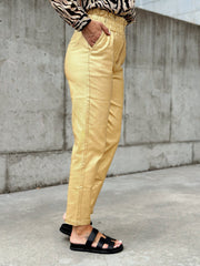 Le pantalon Pipa dore - Gualap